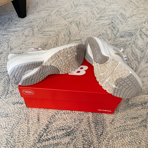 New Balance • Fresh Foam 860v11 - Picture 9 of 11